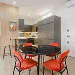 Guestready - Industrial Gem Near Plaza De Espana