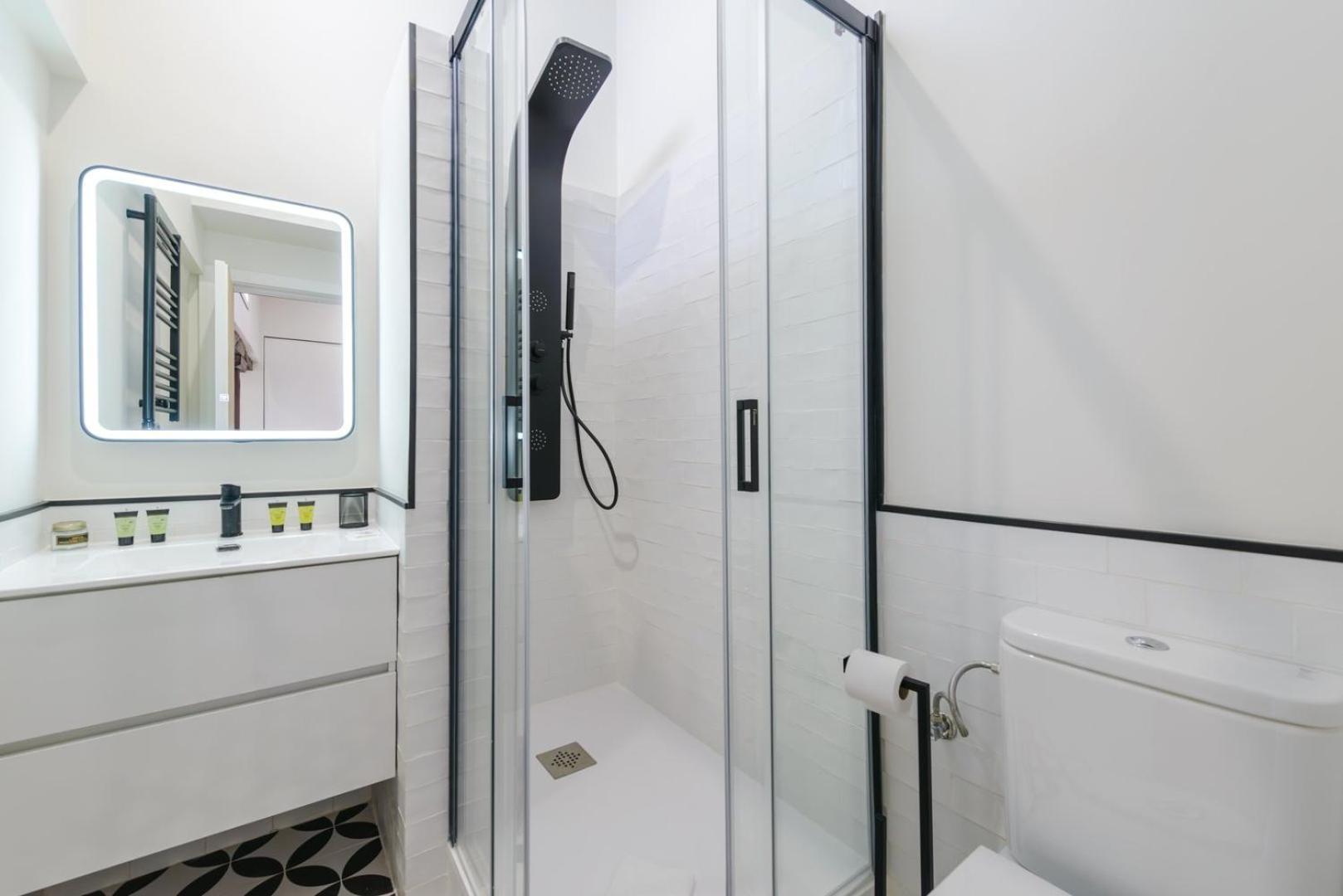 Guestready - Industrial Gem Near Plaza De Espana Madrid
