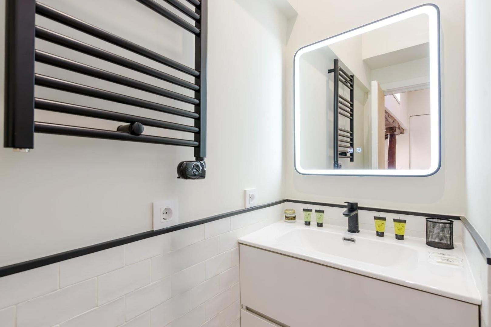 Guestready - Industrial Gem Near Plaza De Espana Apartamento Madrid
