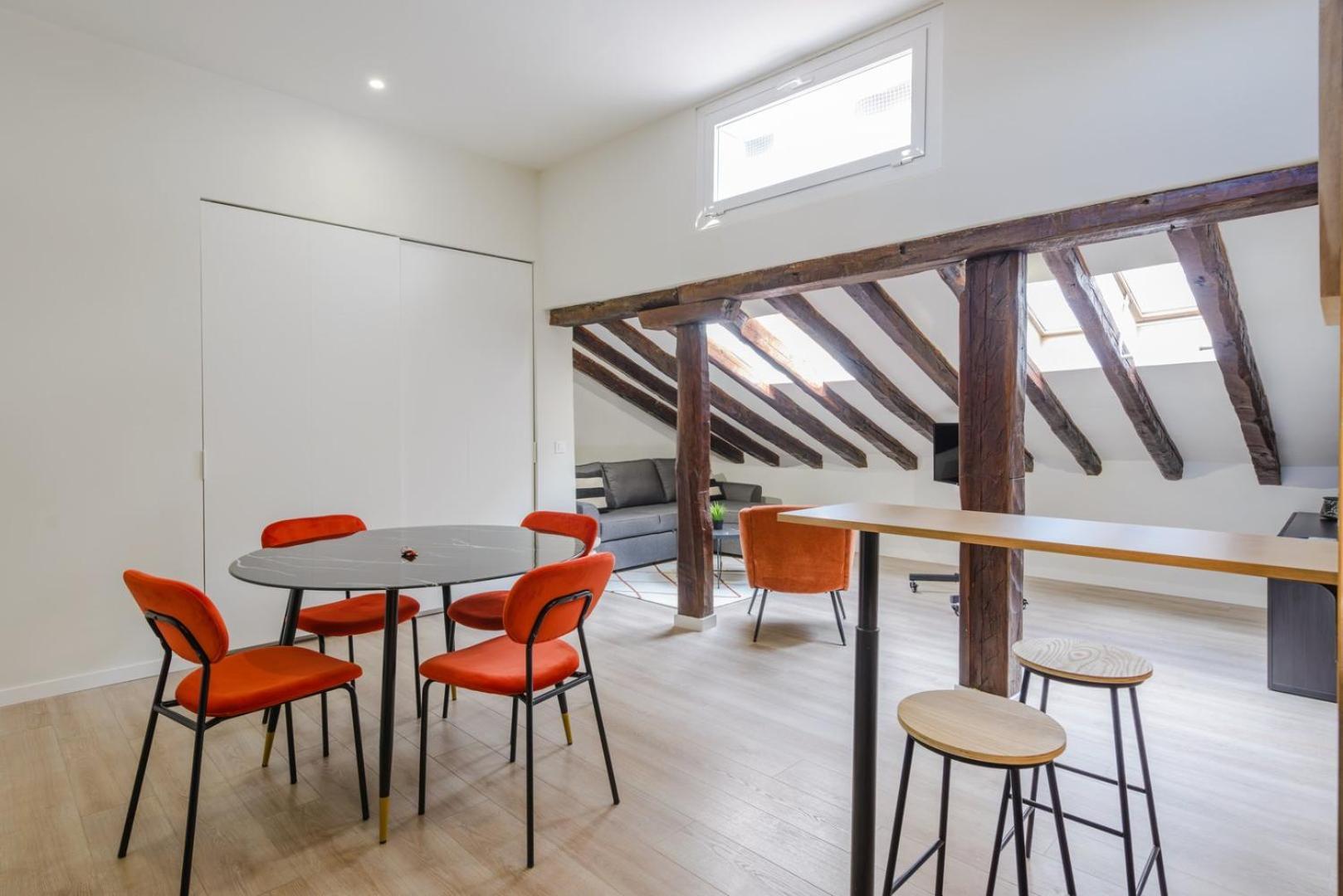 Guestready - Industrial Gem Near Plaza De Espana * Madrid