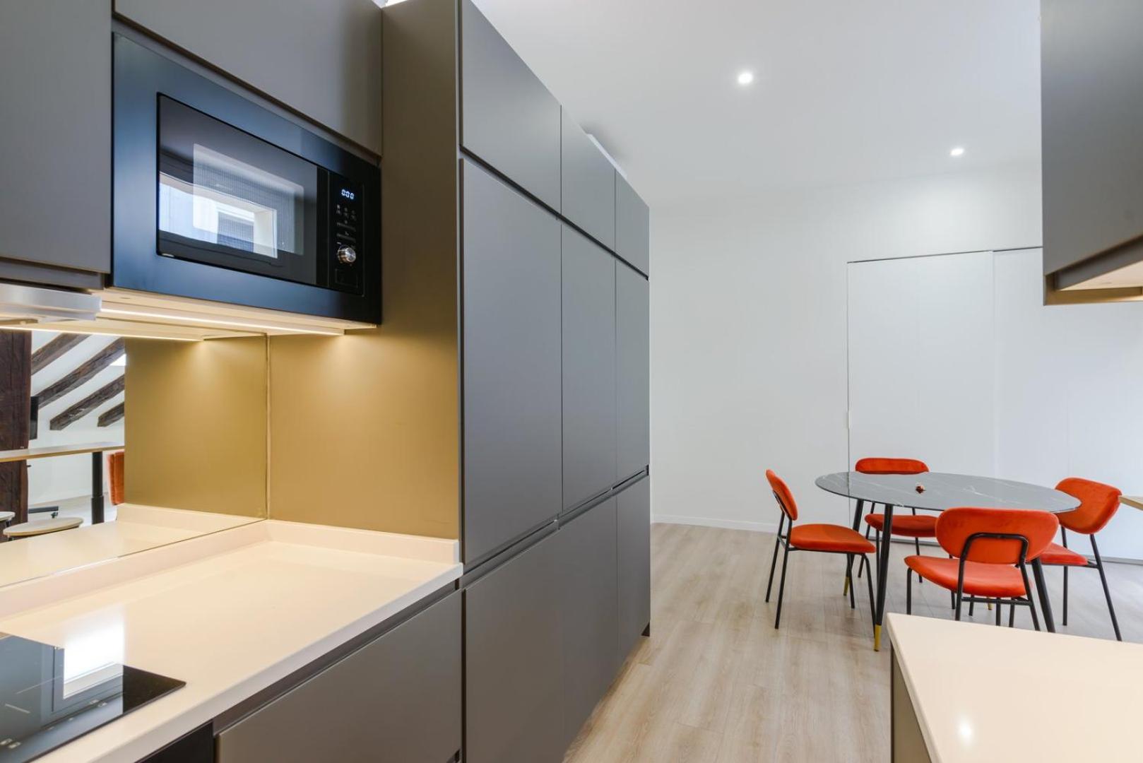 Guestready - Industrial Gem Near Plaza De Espana Appartement Madrid