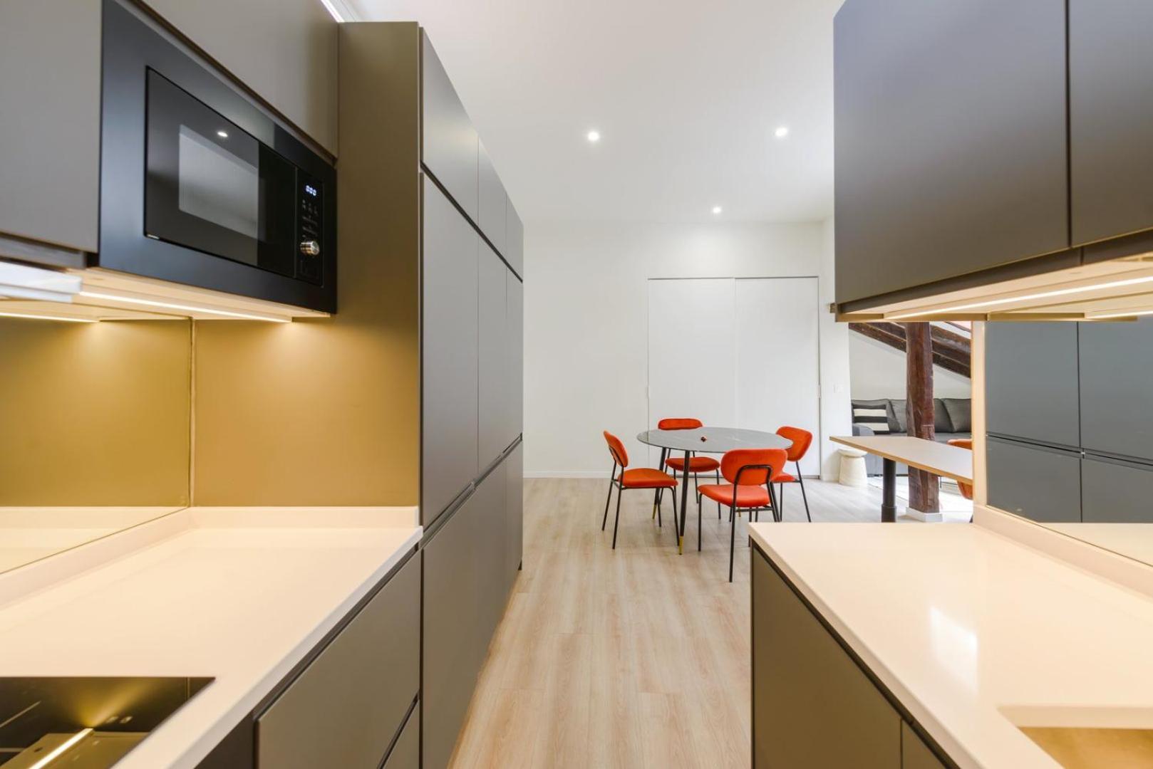 Guestready - Industrial Gem Near Plaza De Espana Apartamento